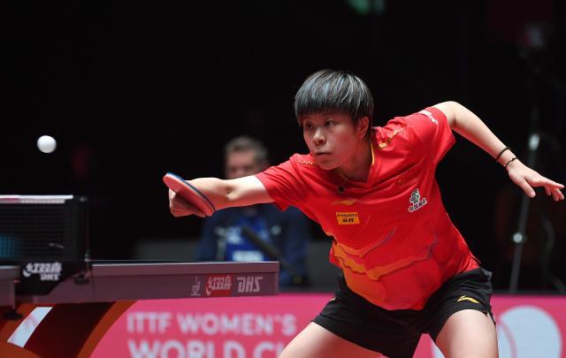 1744729537749063370.jpg (体育)(2)乒乓球——国际乒联男子及女子单打世界杯:王艺迪不敌袁嘉楠XxjpseC007229_20250415_PEPFN0A001.jpg